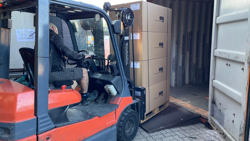 AAG is sending a large delivery of gaskets to Ocean Wind in the USA.